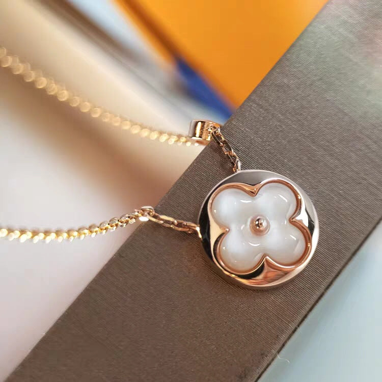 LOUIS VUITTON SUN MOP GOLD 1 DIAMOND NECKLACE