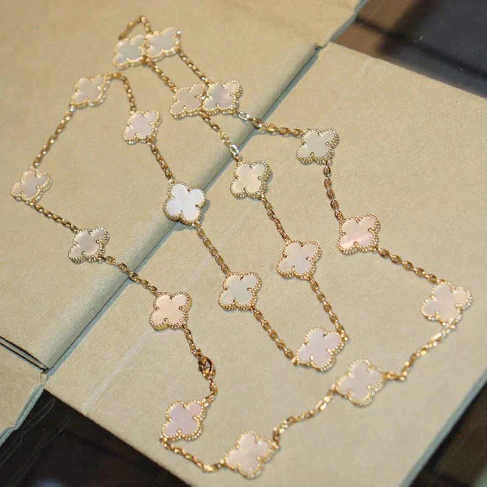 VCA CLOVER 20 MOTIFS WHITE MOP NECKLACE