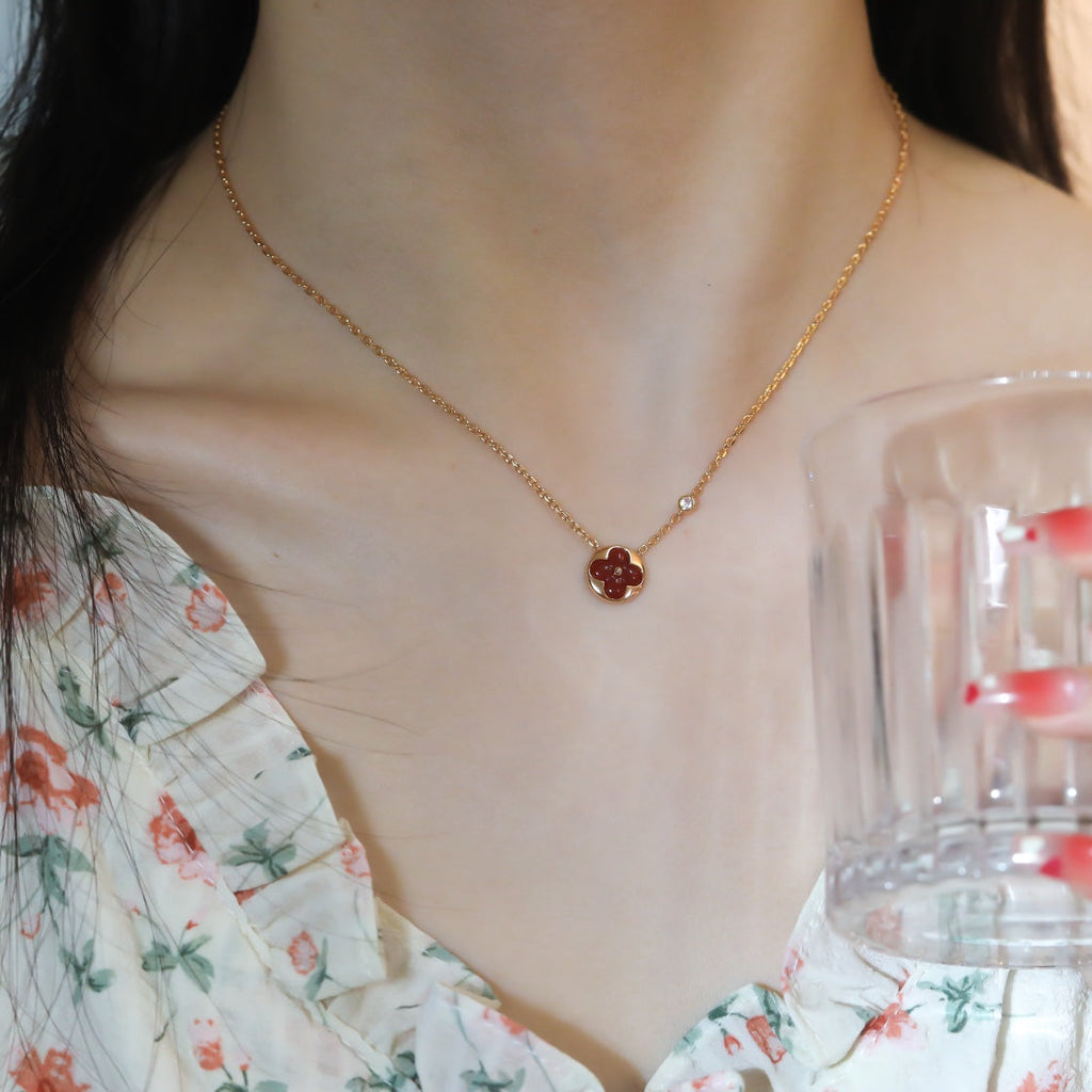LOUIS VUITTON SUN PEDANT PINK GOLD 1 DIAMOND NECKLACE