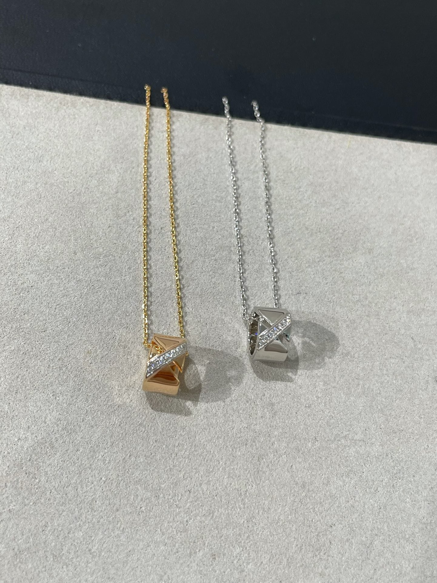 CHAUMET LIENS EVIDENCE DIAMOND NECKLACE