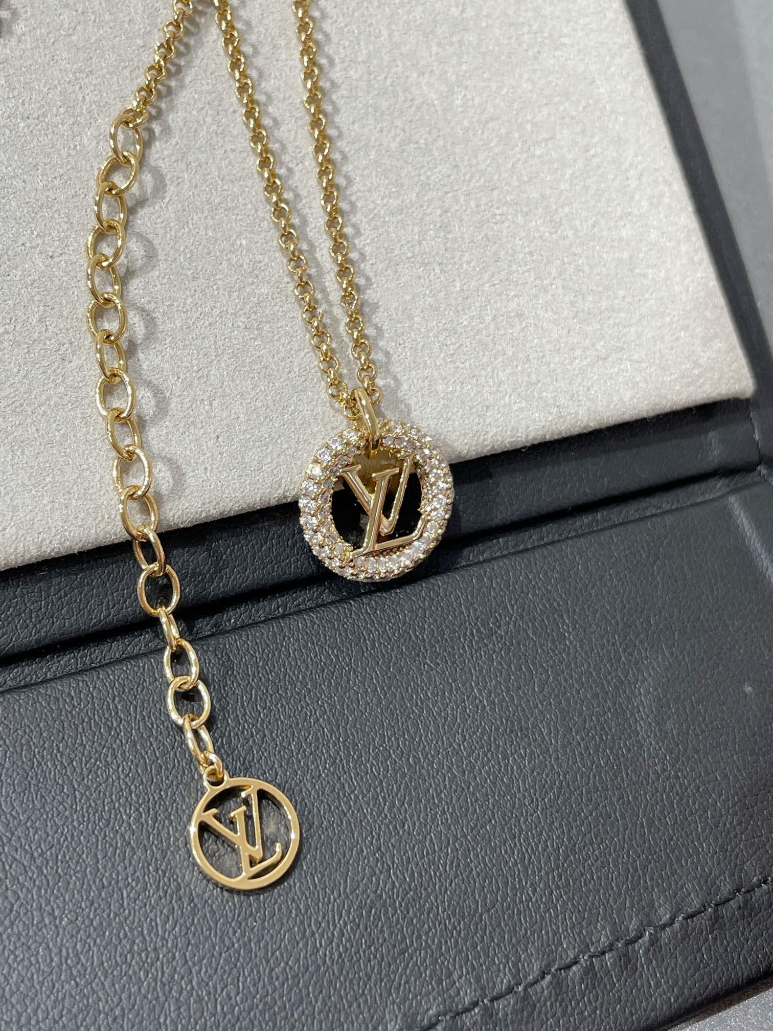 LOUIS VUITTON BY NIGHT DIAMOND PAVED NECKLACE