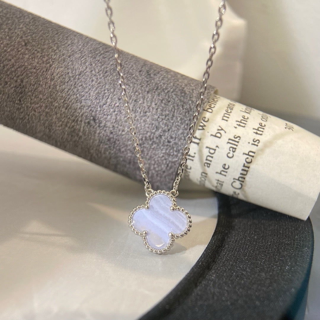VCA CLOVER 15MM BLUE CHALCEDONY NECKLACE SILVER