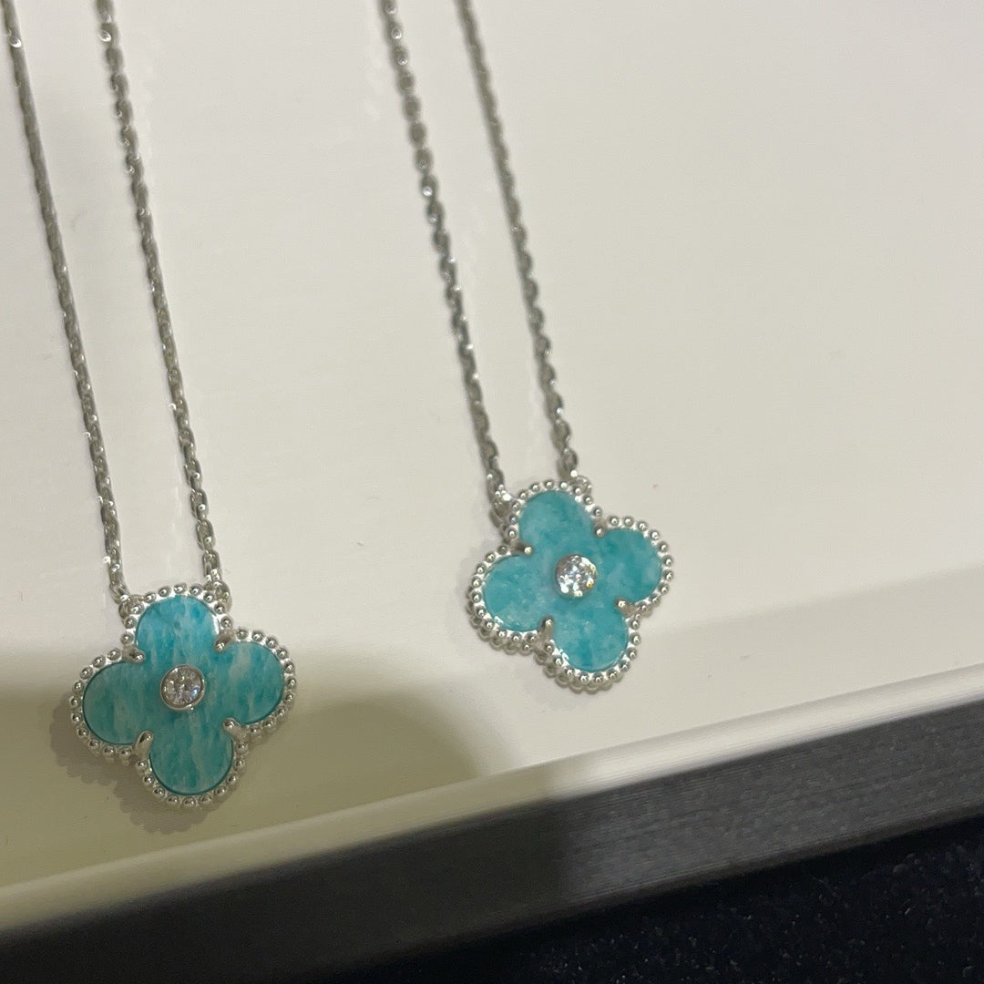 VCA CLOVER 15MM DIAMOND SVRES PORCELAIN NECKLACE SILVER