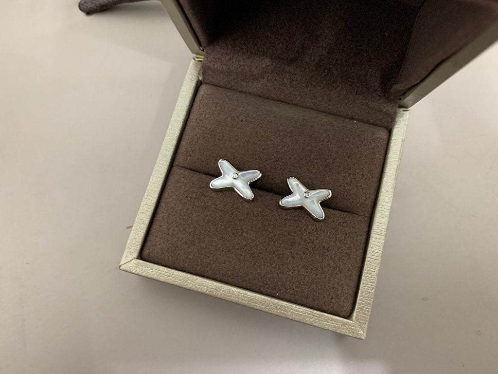 CHAUMET JEUX DE WHITE MOP SILVER DIAMOND EARRINGS