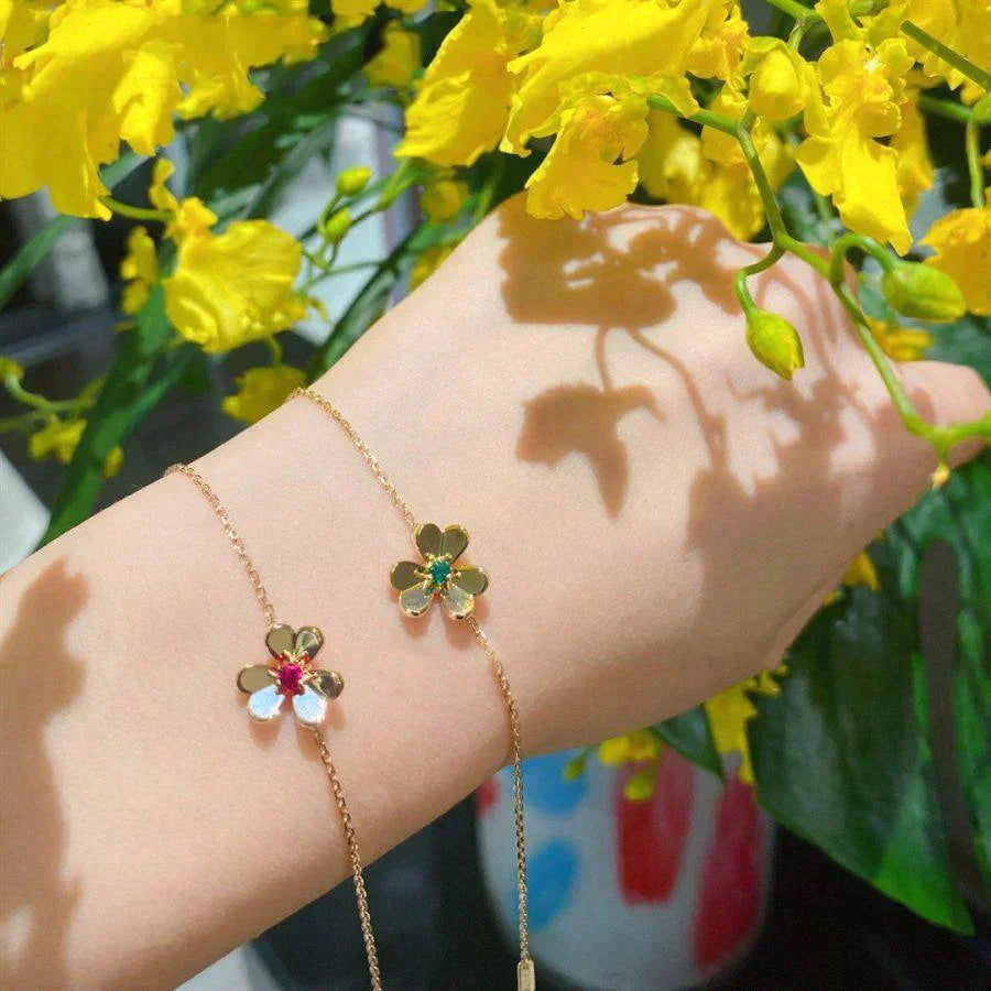 VCA FRIVOLE GOLD FLOWER PINK MALACHITE BRACELET